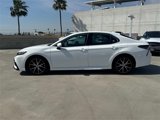 Used 2022 Toyota Camry SE image 3