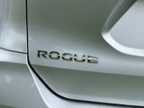 Used 2017 Nissan Rogue SV image 6