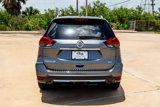 Used 2018 Nissan Rogue SV image 3