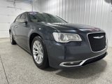 Used 2017 Chrysler 300 C image 3