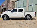 Used 2019 Nissan Frontier SV image 2