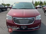 Used 2013 Chrysler Town & Country Touring image 2