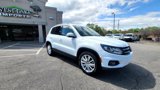 Used 2016 Volkswagen Tiguan SE image 2