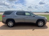 Used 2018 Chevrolet Traverse LT image 2