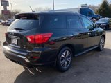 Used 2017 Nissan Pathfinder SL w/ SL Tech Package image 5