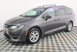 Used 2017 Chrysler Pacifica Touring-L Plus w/ Advanced Safetytec Group image 2