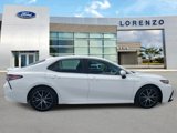 Used 2022 Toyota Camry SE image 4
