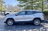 Used 2024 GMC Terrain SLT image 3