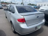 Used 2010 Ford Focus SE image 5