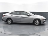 Certified 2025 Hyundai Elantra SE image 2