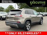 Used 2019 Jeep Cherokee Limited image 2