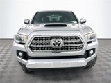 Used 2017 Toyota Tacoma TRD Sport image 2