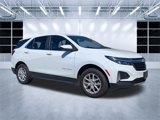 Used 2023 Chevrolet Equinox LT image 2