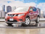 Used 2015 Nissan Rogue SV w/ SV Moonroof Package image 2