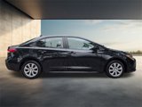 Used 2022 Toyota Corolla LE image 3