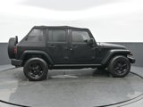 Used 2015 Jeep Wrangler Unlimited Sahara image 6