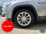Used 2019 Jeep Cherokee Latitude w/ Popular Appearance Group image 3