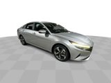 Used 2023 Hyundai Elantra SEL w/ Convenience Package image 2