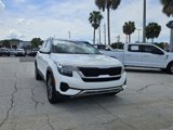 Used 2023 Kia Seltos S image 2