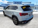 Used 2022 Volkswagen Taos SE image 4