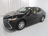 Certified 2022 Toyota Camry LE image 3