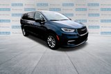 New 2025 Chrysler Pacifica Select image 3