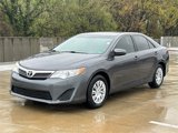 Used 2014 Toyota Camry L image 3