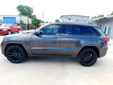 Used 2018 Jeep Grand Cherokee Altitude image 3