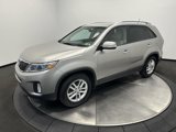 Used 2015 Kia Sorento LX image 3
