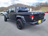 Used 2022 Jeep Gladiator Sport image 4