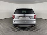 Used 2017 Ford Explorer XLT image 4