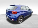 Used 2023 Hyundai Venue SEL image 4