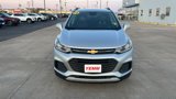 Used 2019 Chevrolet Trax LT w/ LT Convenience Package image 4
