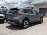 Used 2021 Nissan Rogue SV image 5
