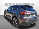 Used 2021 Ford Escape SE w/ SE Sport Appearance Package image 6