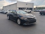 Used 2019 Toyota Camry LE image 2