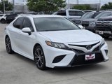 Used 2020 Toyota Camry SE image 3