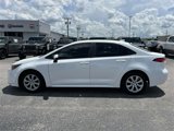 Used 2021 Toyota Corolla LE image 4