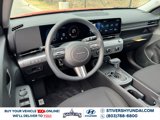 New 2025 Hyundai Kona SE image 3