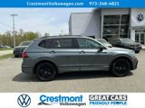 Certified 2022 Volkswagen Tiguan SE R-Line image 4