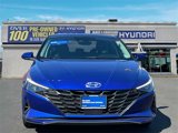 Certified 2022 Hyundai Elantra SEL w/ Convenience Package image 2