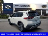 Used 2023 Nissan Rogue SV image 4