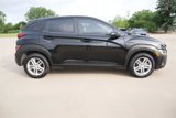 Used 2023 Hyundai Kona SE image 2