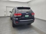 Used 2017 Jeep Grand Cherokee Limited image 6