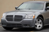Used 2006 Dodge Magnum SXT image 2