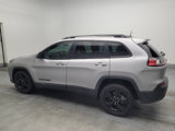 Used 2019 Jeep Cherokee Limited image 3