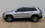 Used 2019 Jeep Cherokee Latitude Plus image 2