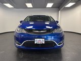 Used 2020 Chrysler Pacifica Touring-L image 4