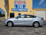 Used 2013 Ford Fusion SE image 2