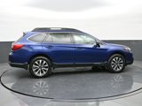 Used 2017 Subaru Outback 3.6R Limited image 2